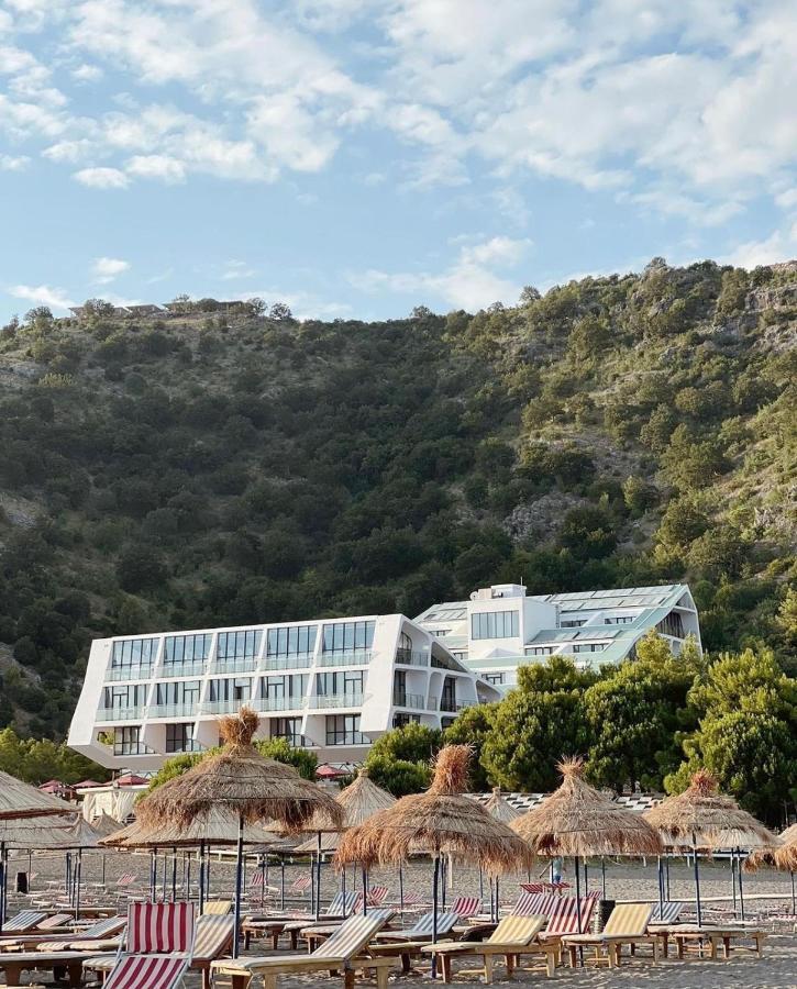 Adriatic Hotel *